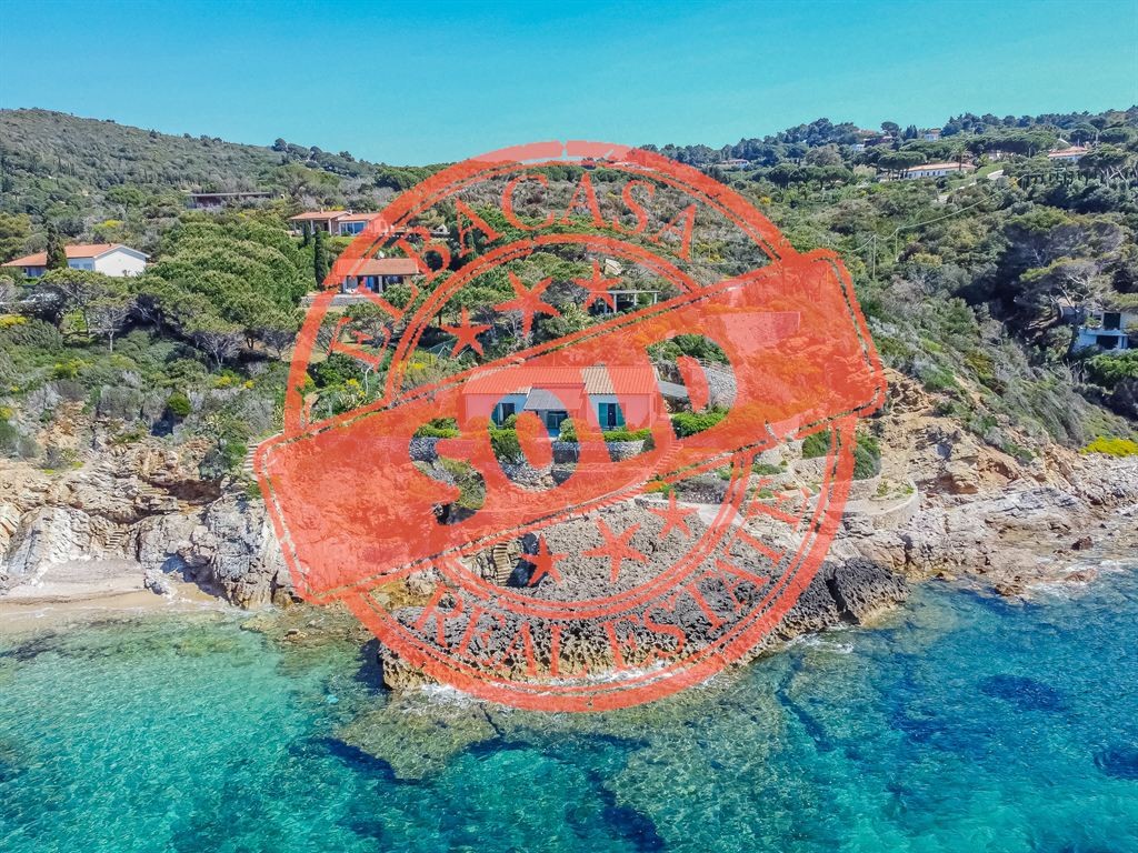 CAPOLIVERI - ELBA - VILLA PIED DANS L'EAU CON ACCESSO DIRETTO AL MARE